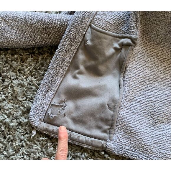 THE NORTH FACE Osito 2 GRAY Fuzzy zip Fleece Jacket Coat women’s S - Picture 5 of 9